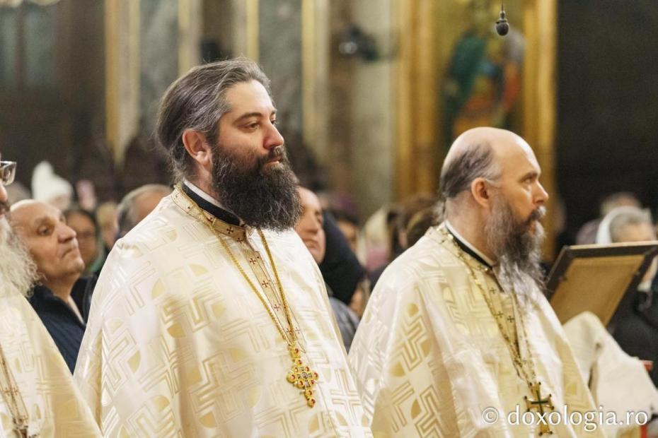 Preasfințitul Părinte Nectarie a slujit la Catedrala Mitropolitană din Iași / Foto: Mihail Vrăjitoru