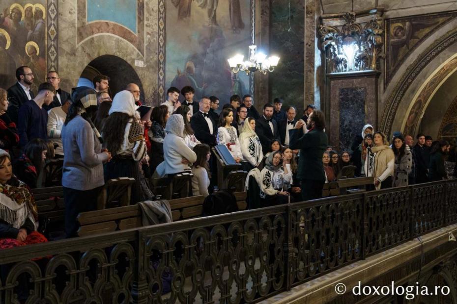 Preasfințitul Părinte Nectarie a slujit la Catedrala Mitropolitană din Iași / Foto: Mihail Vrăjitoru