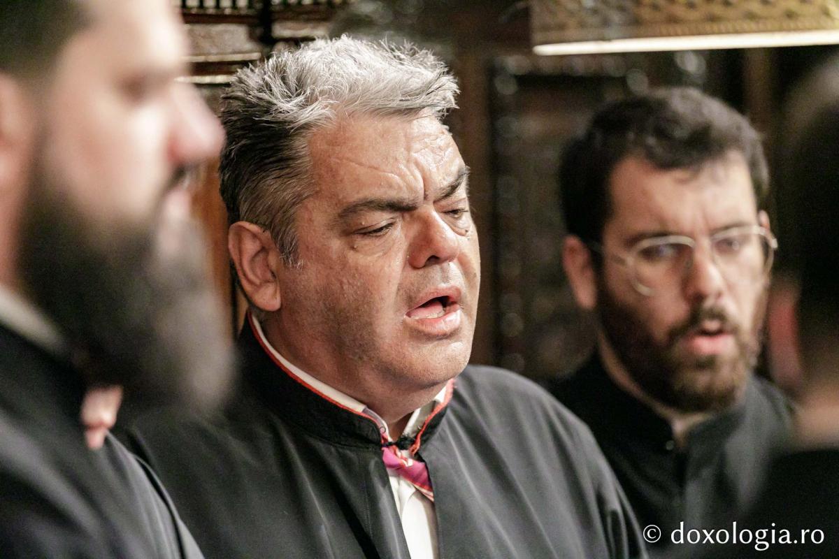 Corul „Byzantion” dirijat de Adrian Sîrbu împreună cu Dimitrios Galanis și prof. dr. Georgios Konstantinou din Grecia / foto: Oana Nechifor